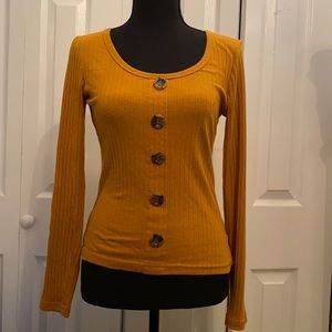 Full circle trends | small | long sleeve | mustard